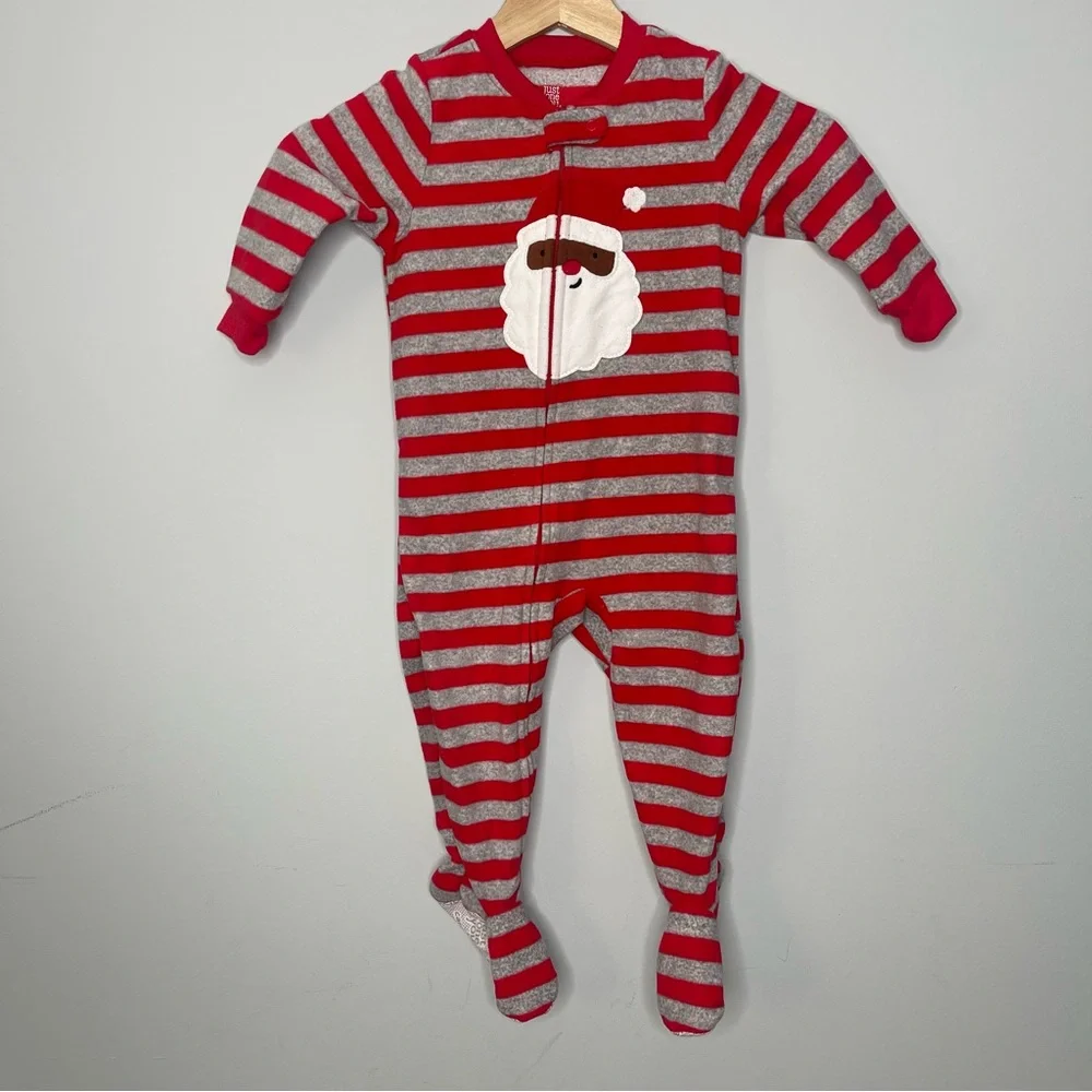 Lot of 4 18 months footed‎ sleepers Carters